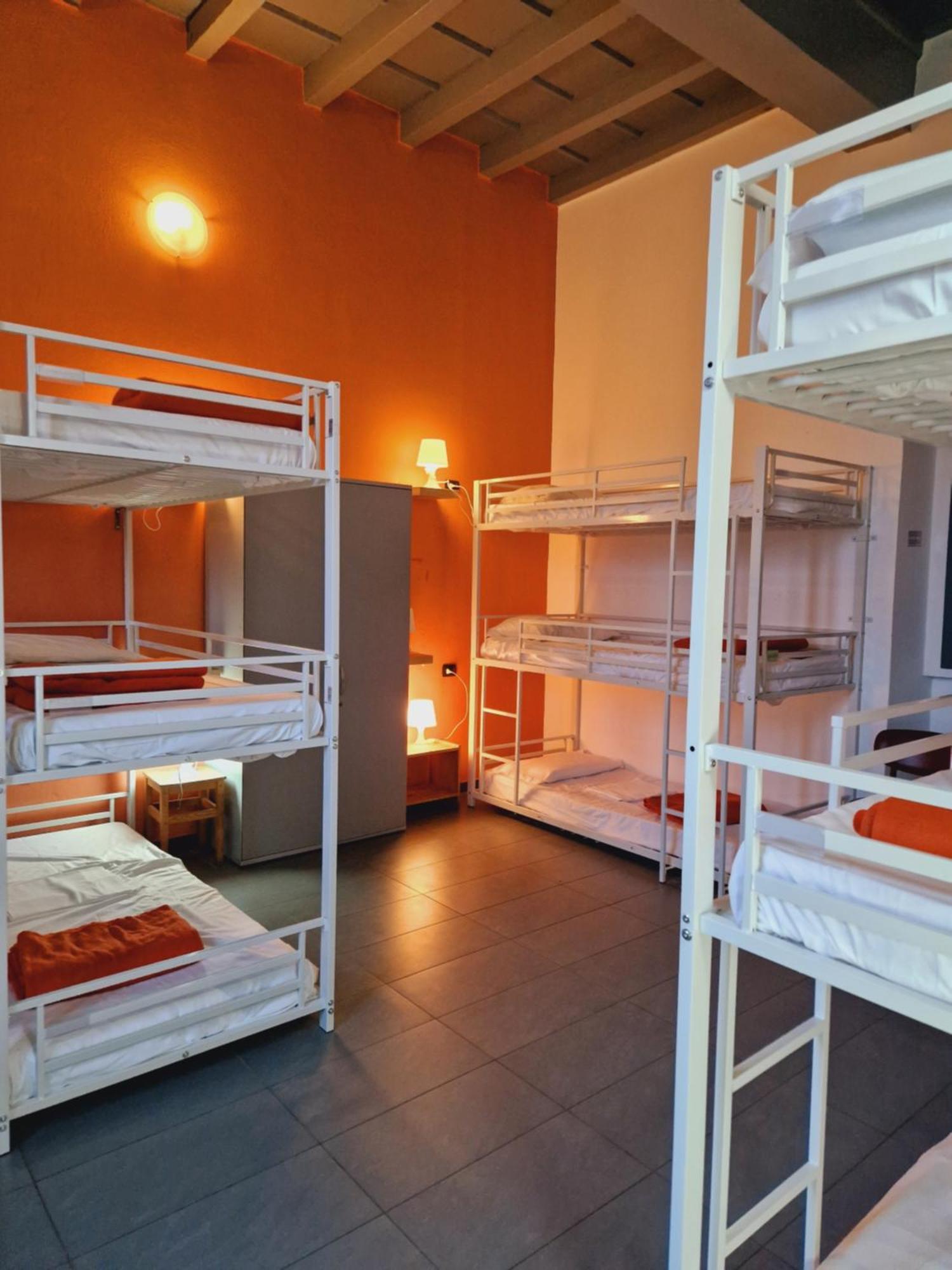 B&B E Ostello, Parco Di Monza, Cascina Costa Alta Eksteriør billede