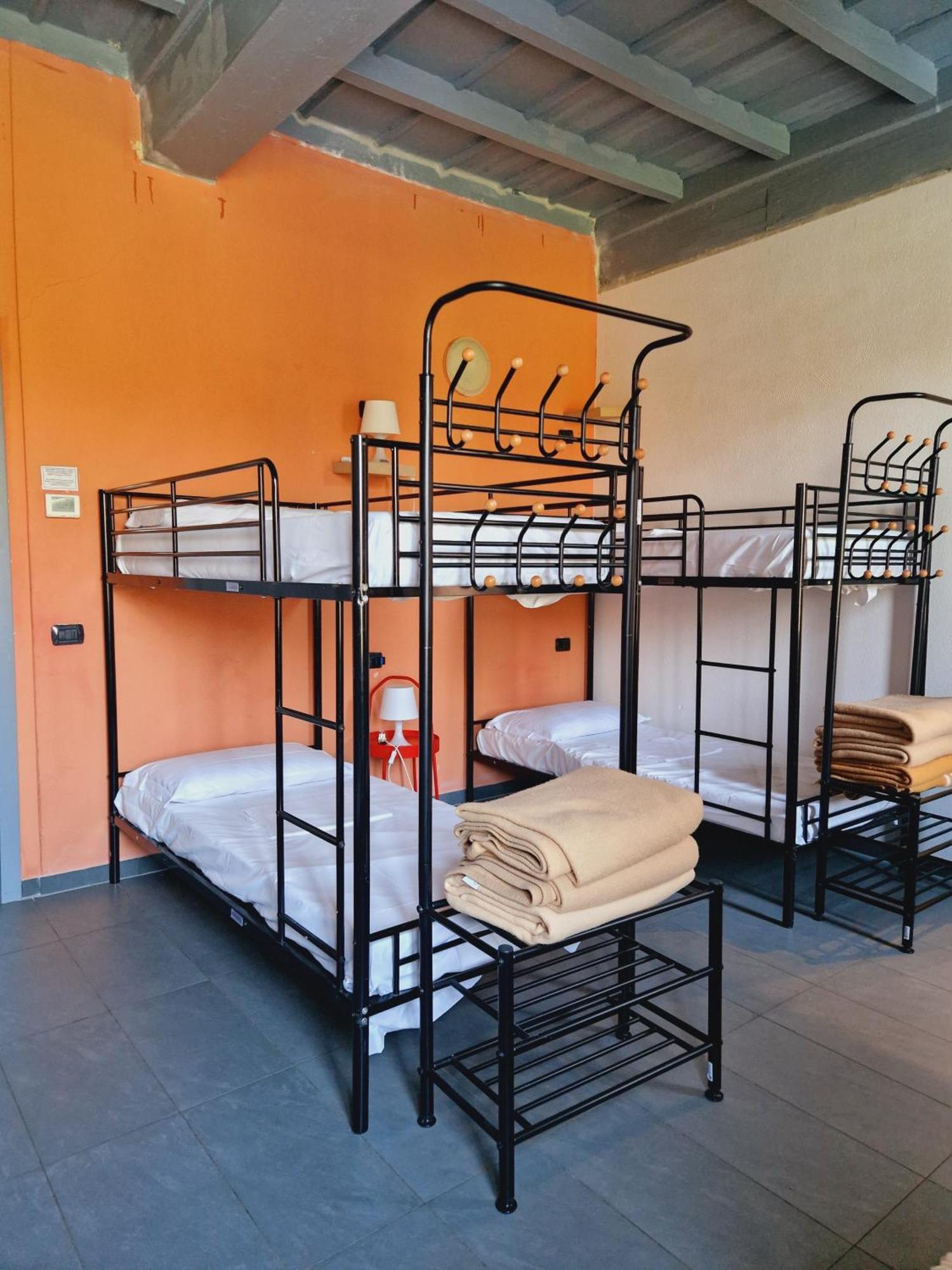 B&B E Ostello, Parco Di Monza, Cascina Costa Alta Eksteriør billede