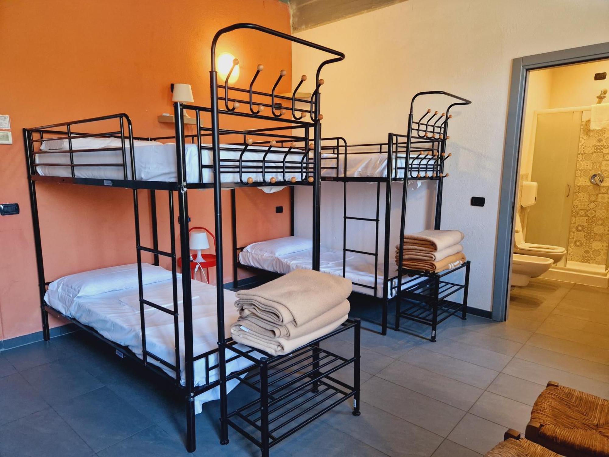 B&B E Ostello, Parco Di Monza, Cascina Costa Alta Eksteriør billede