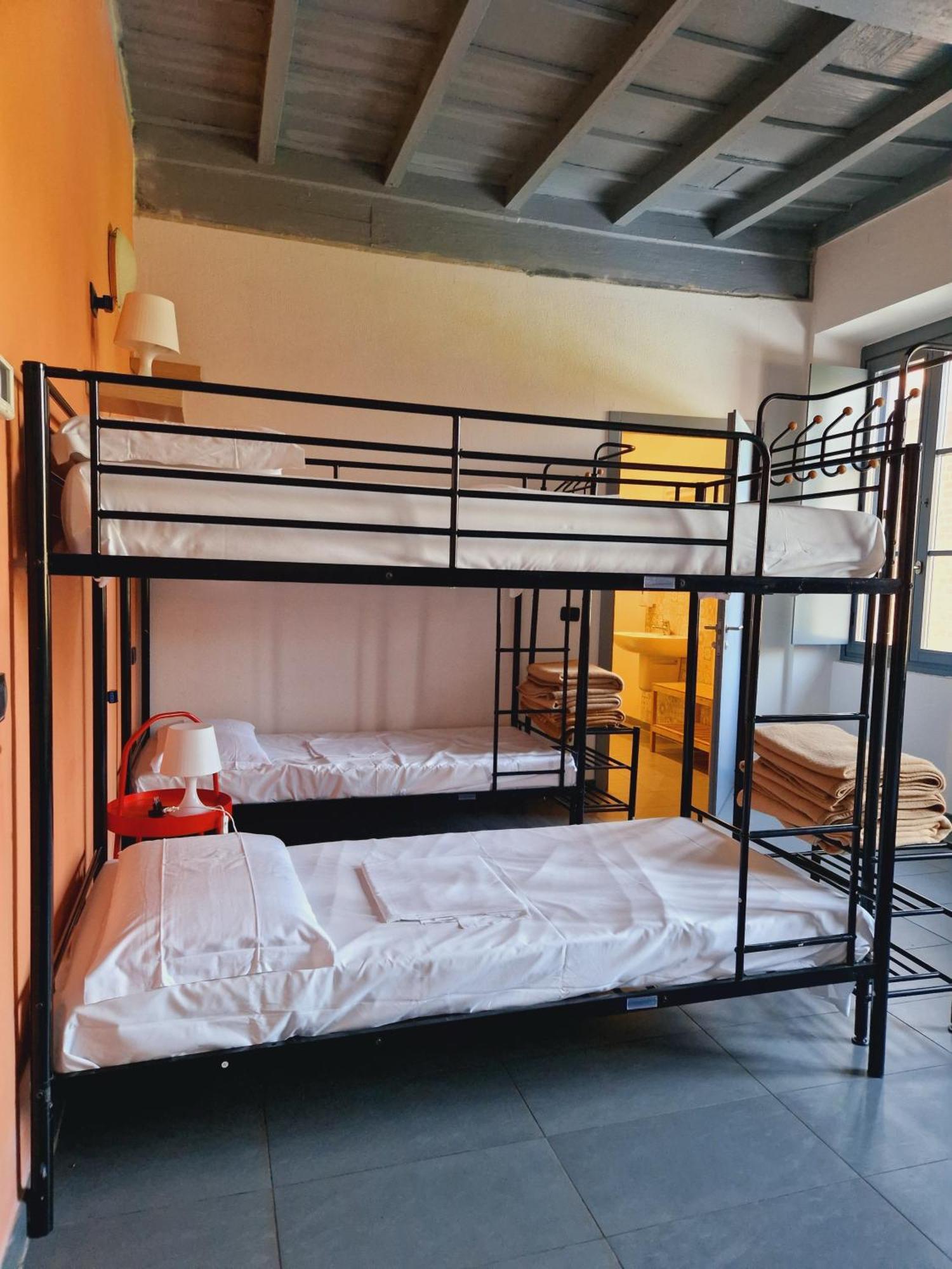 B&B E Ostello, Parco Di Monza, Cascina Costa Alta Eksteriør billede