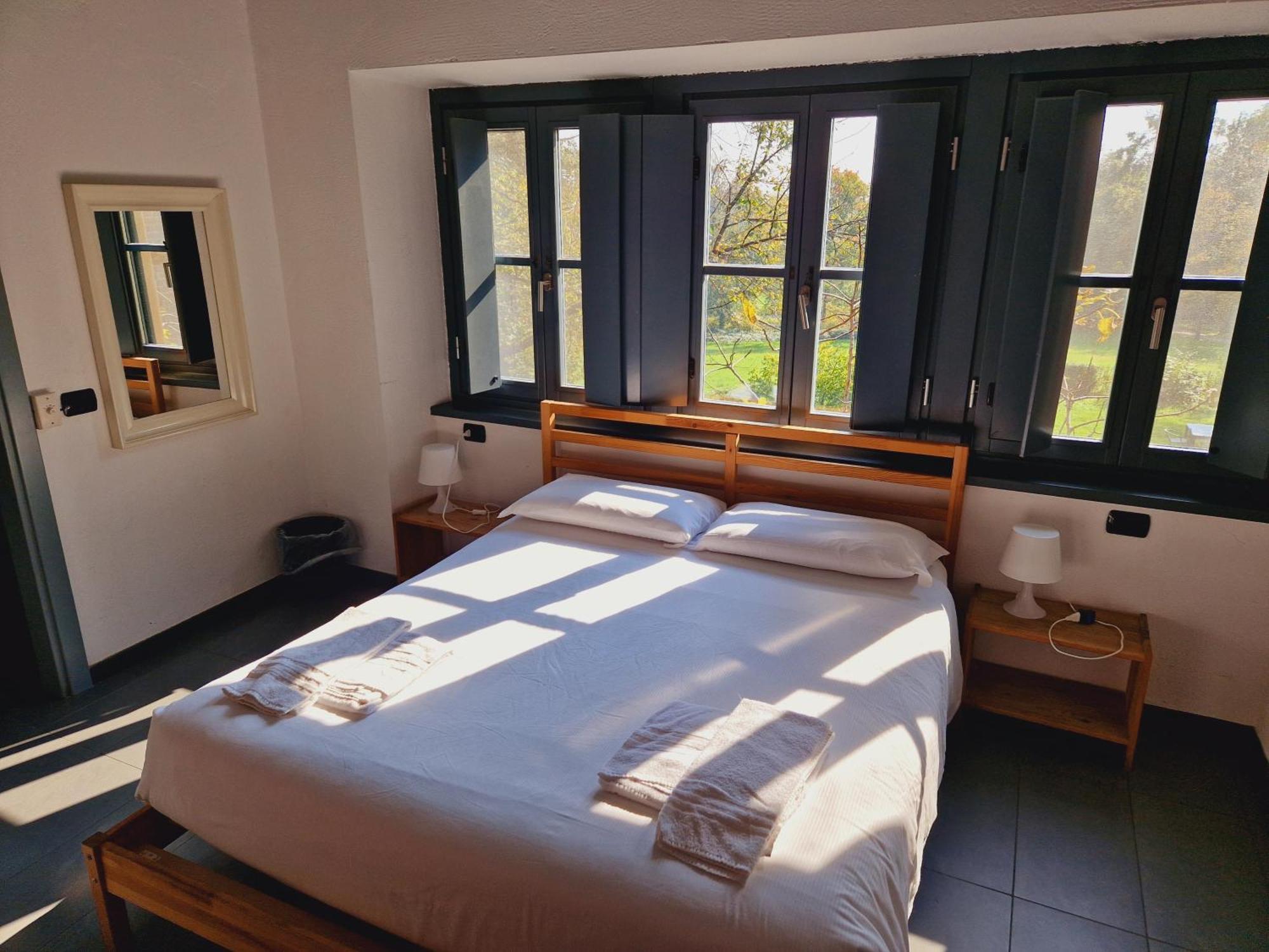 B&B E Ostello, Parco Di Monza, Cascina Costa Alta Eksteriør billede